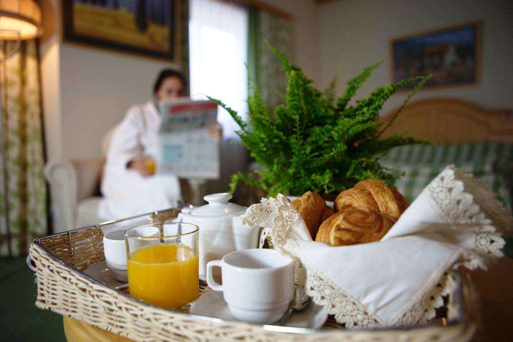 Landhaus Hotel Brovary Room photo